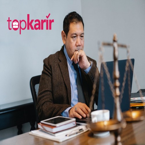 Daftar Gaji Pengacara Dari Level Junior Sampai Senior di Indonesia | TopKarir.com